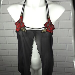 Victoria’s Secret L black chemise rose appliqué